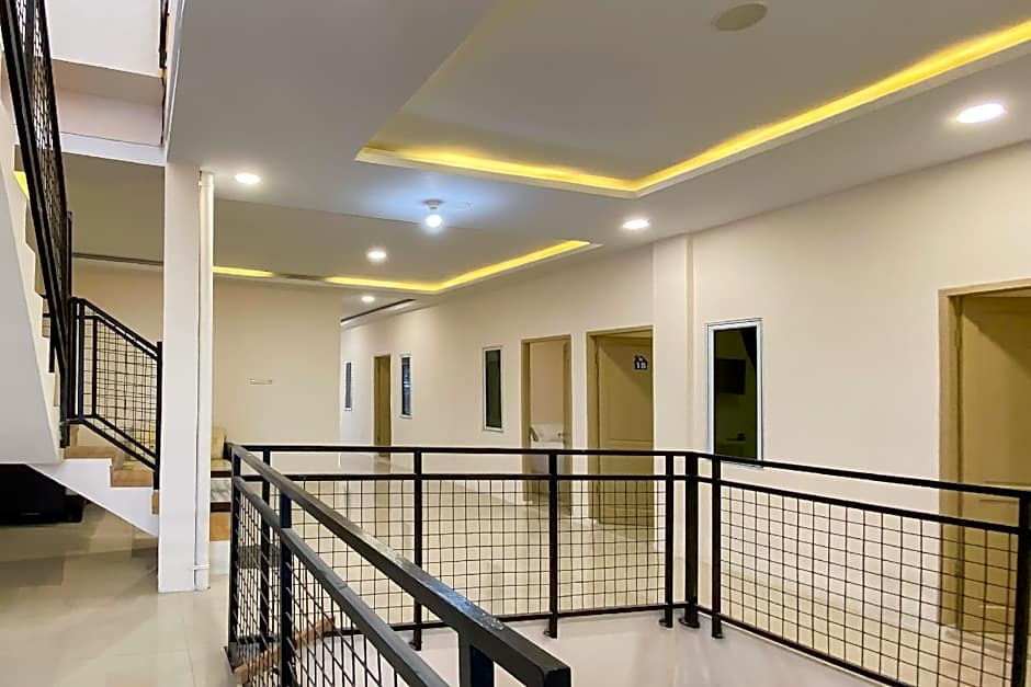 RedDoorz Syariah near RS Awal Bros Panam Pekanbaru