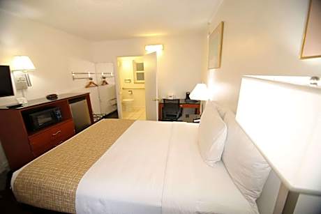 King Room - Non-Smoking