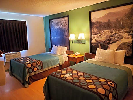 2 Double Beds Non-Smoking
