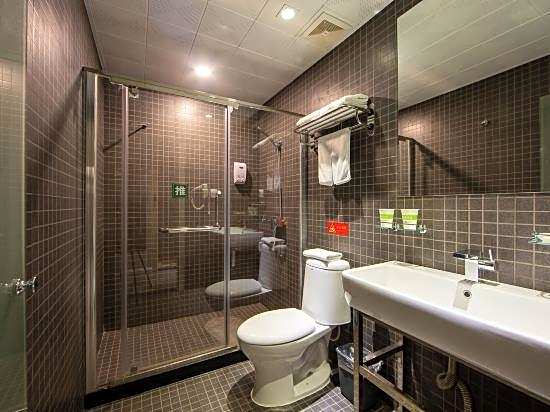 Motel 168 (Guangzhou Hualin International Jade City)