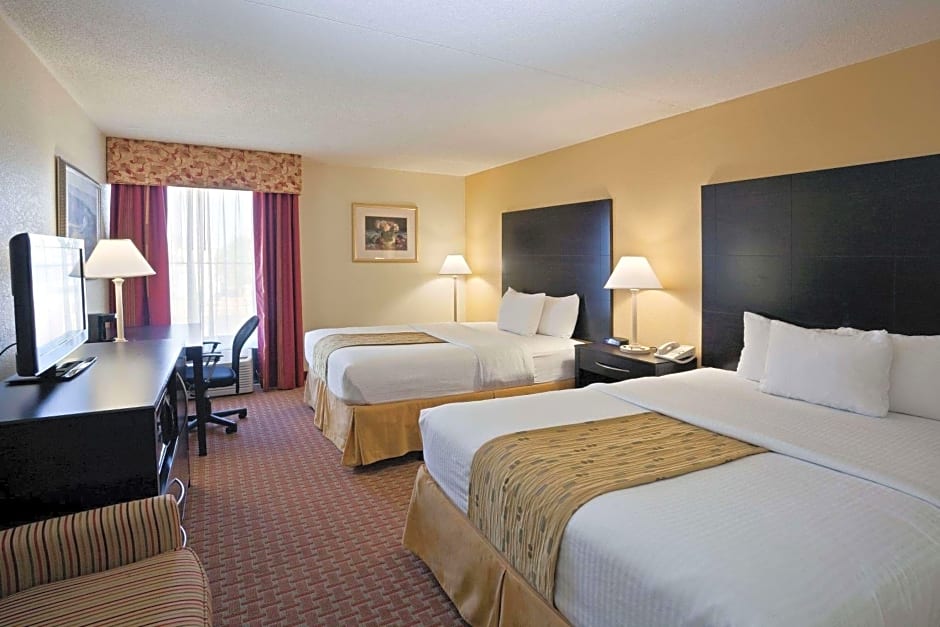 La Quinta Inn & Suites by Wyndham Salina