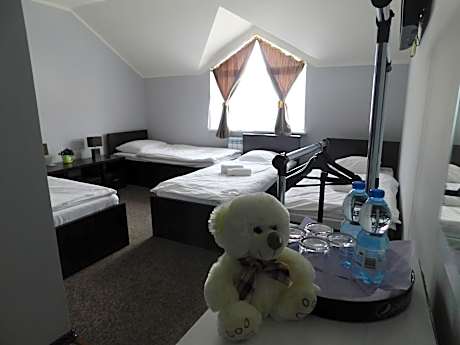 Quadruple Room with Shower