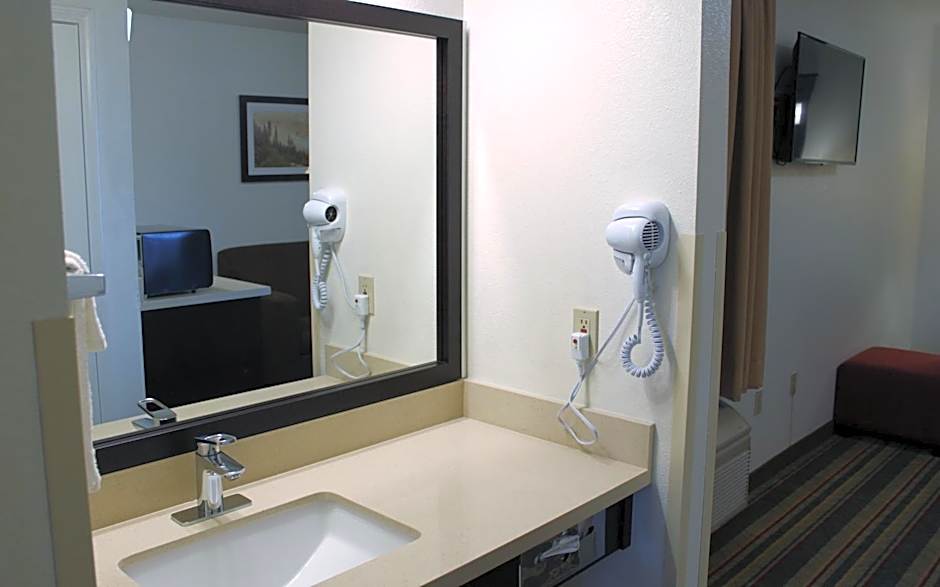 Best Western Visalia Hotel