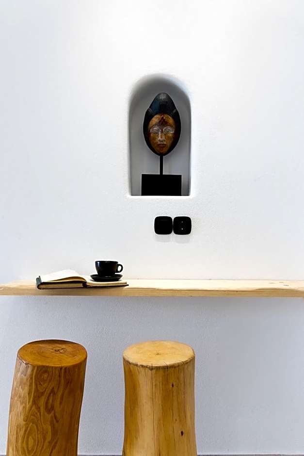 Portara Seaside Luxury Suites