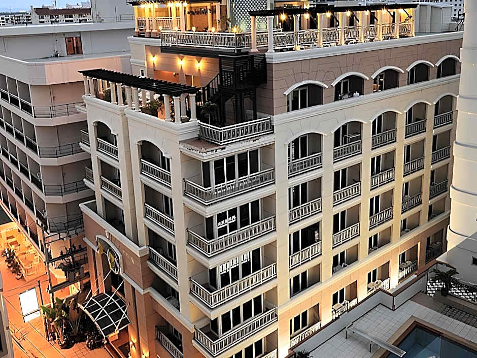 The Whitehouse Condotel