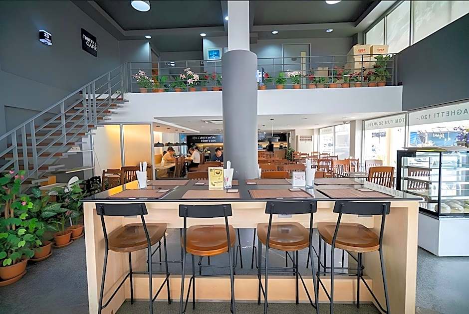 The Ecotel Bangkok Hotel