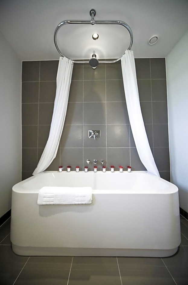 Leeds Castle Maiden's Tower