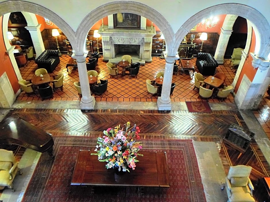 Hotel Virrey De Mendoza