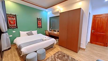 Family Connecting Room