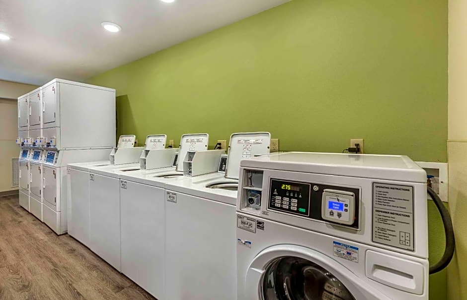 Extended Stay America Select Suites - Wichita - North