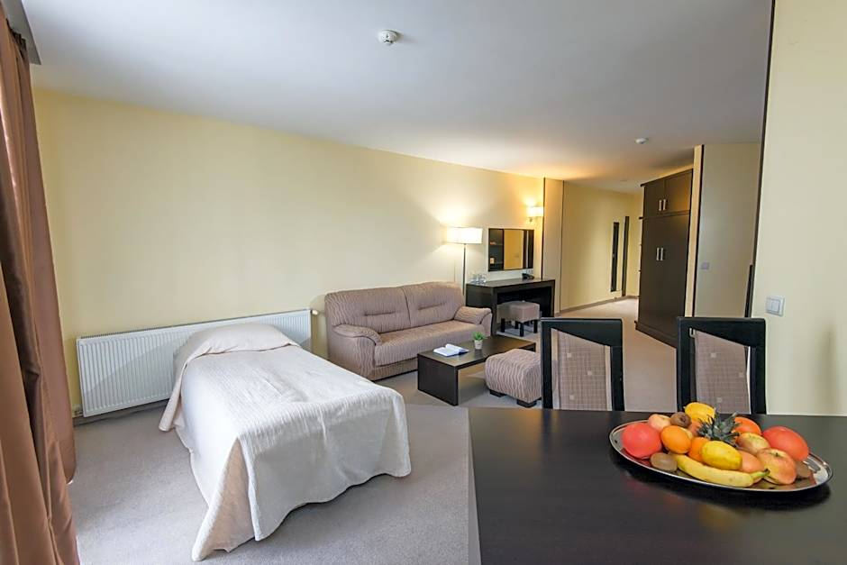 Hotel Bellevue - Half Board