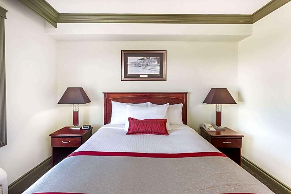 Ramada by Wyndham Hinton