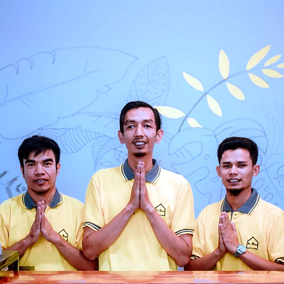 AUR KUNING HOSTEL SYARIAH Bukittinggi