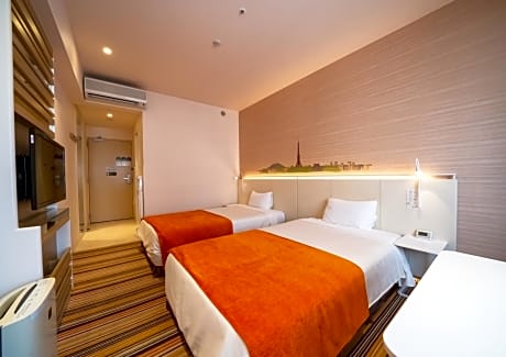 Twin Room - Non-Smoking