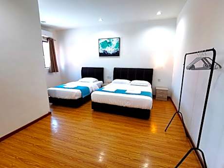 Triple Room with Private Bathroom