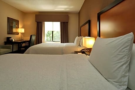Room with Two Queen Beds - Non-Smoking