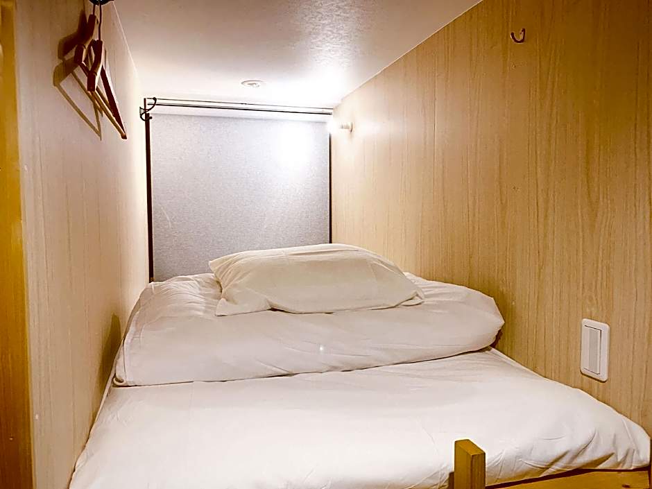 R Hostel Namba South