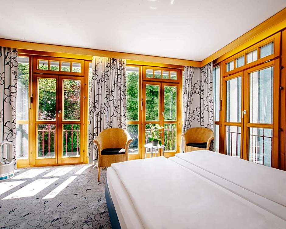 Villa Waldperlach by Blattl