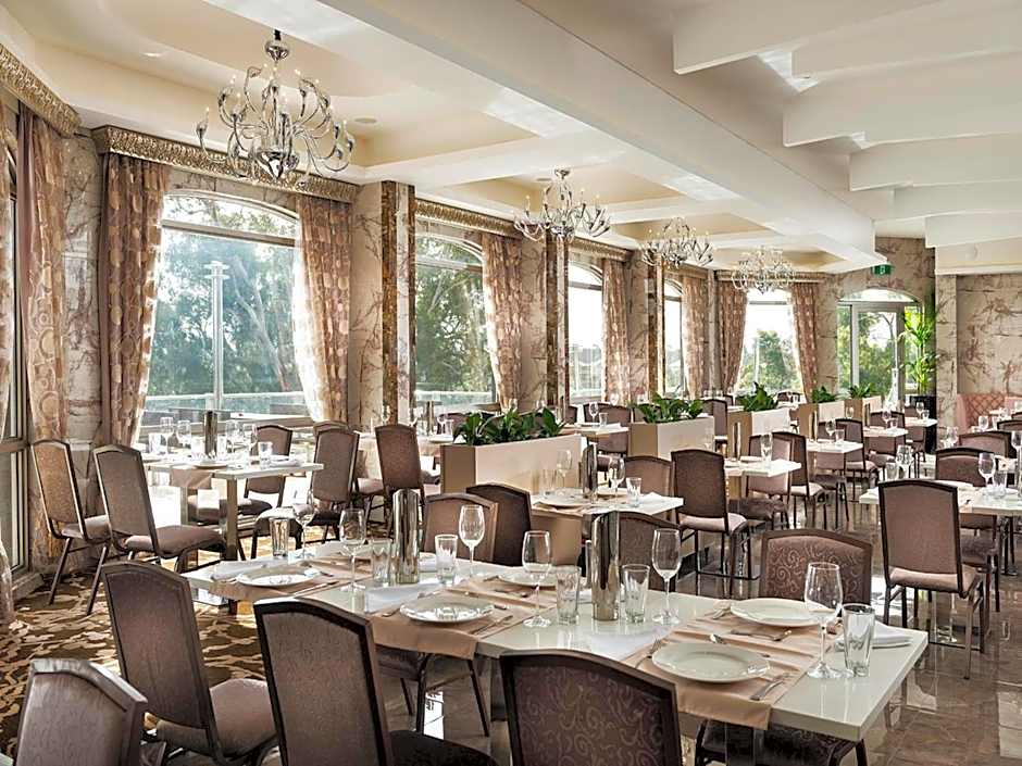 Swan River Hotel (Formerly known as International on the Water Hotel)