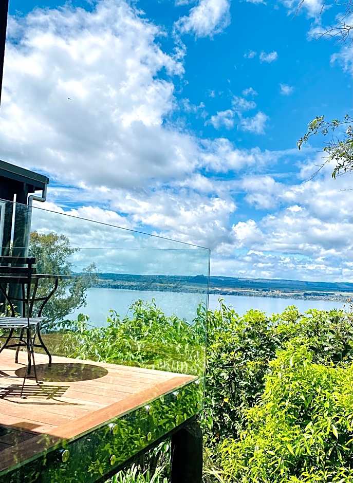 Acacia Cliffs Lodge