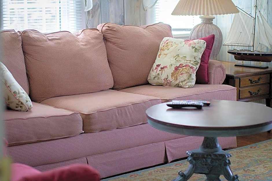 Historic White Blossom House