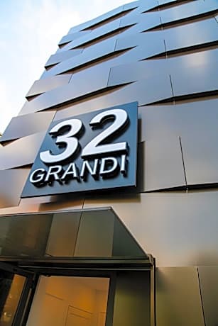 GRANDI 32 Boutique Residence