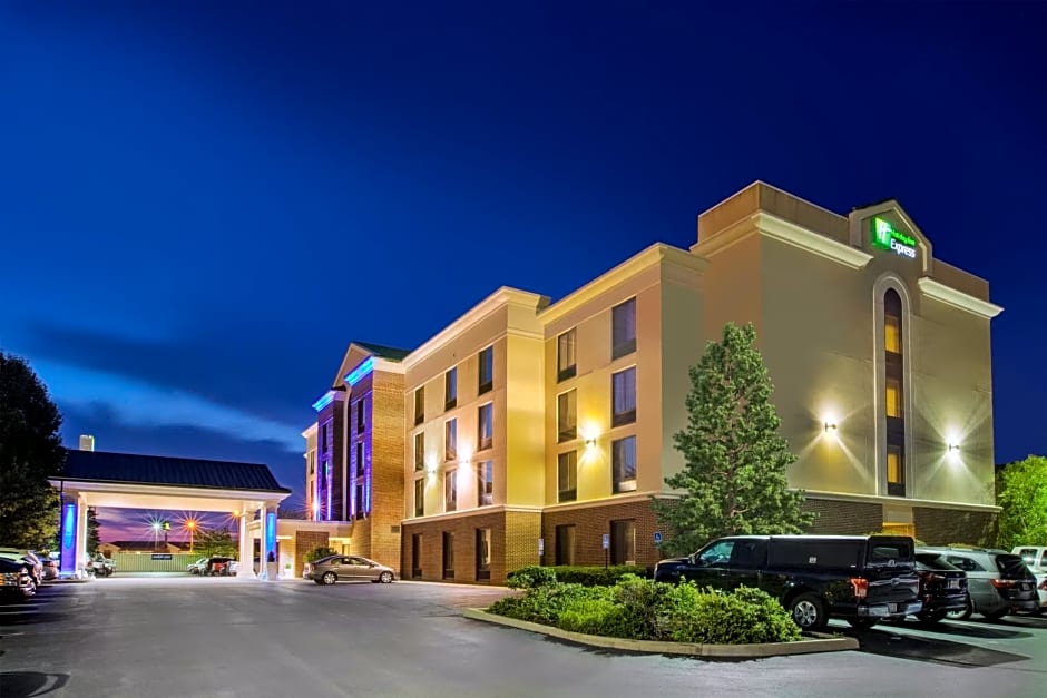 Holiday Inn Express Hotel and Suites Fort Wayne By IHG