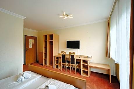 Double or Twin Room Comfort