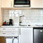 Sojourn Apartment Hotel - Ghuznee