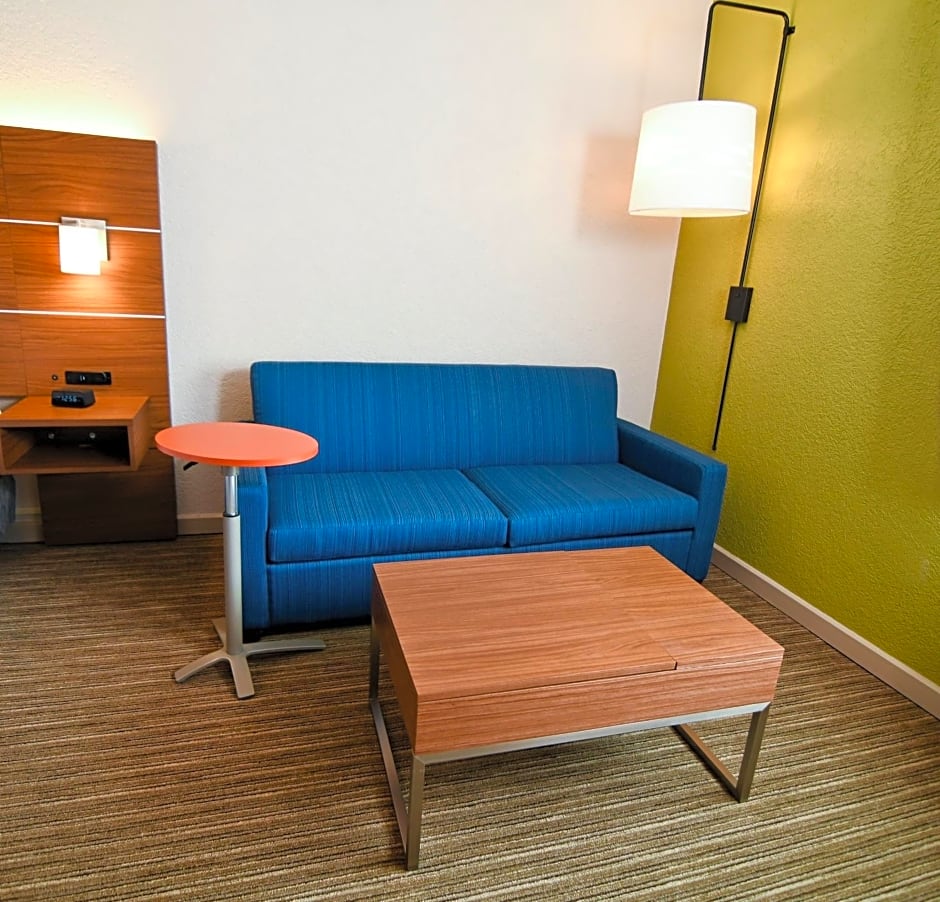 Holiday Inn Express Hotel & Suites Port Clinton-Catawba Island By IHG