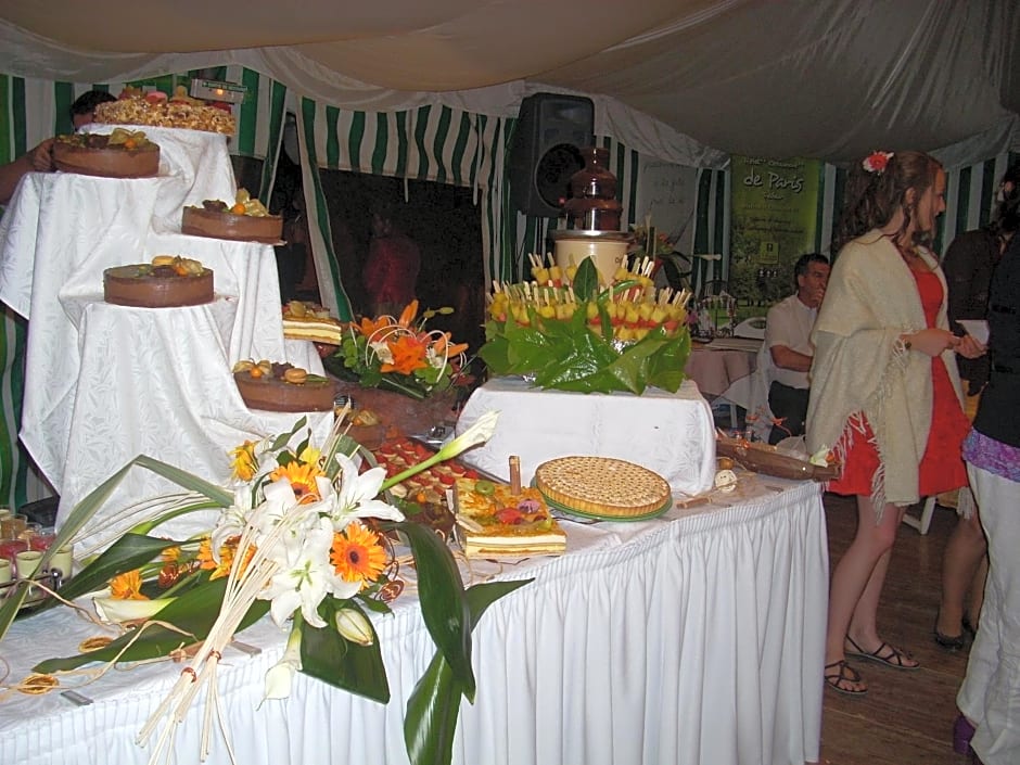 Logis Hotel De Paris