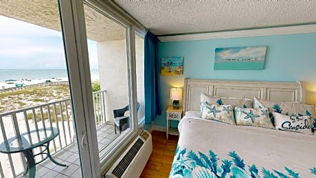 King Suite with Ocean View