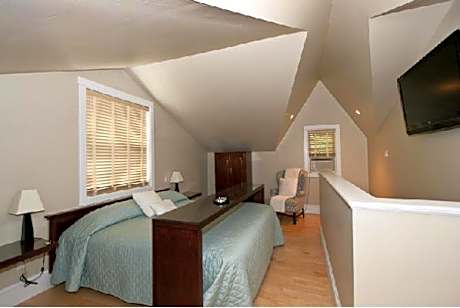 King Suite with Spa Bath