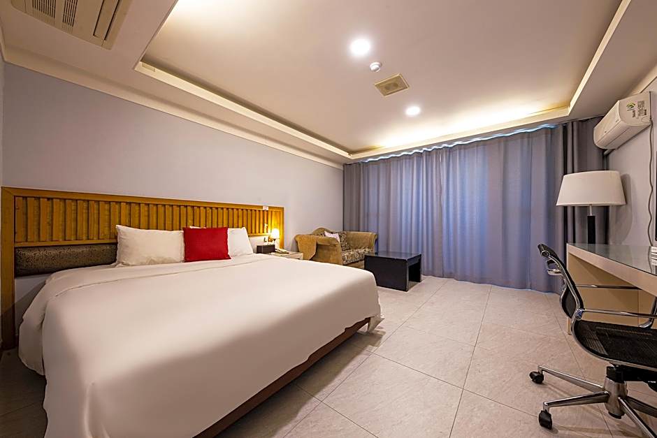 Metro Tourist Hotel Cheonan