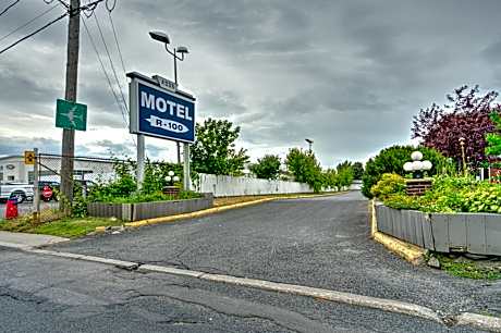 Motel R-100