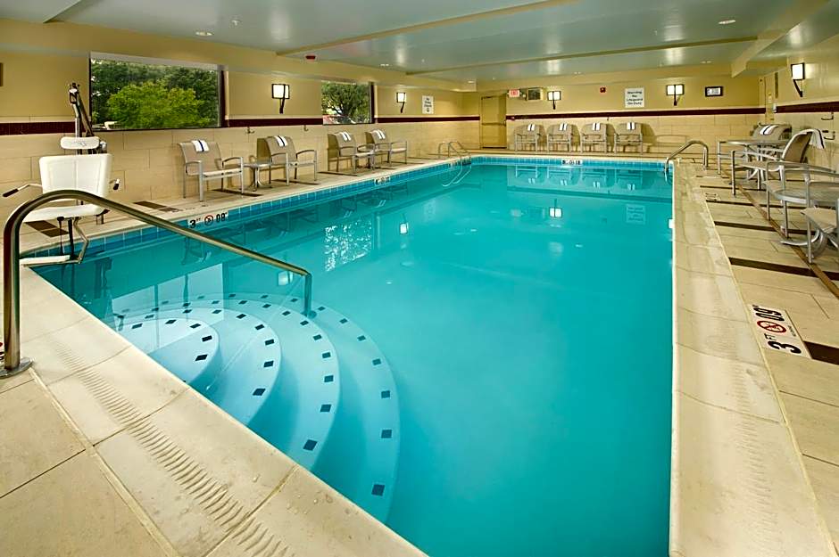 Holiday Inn Express - Waldorf By IHG