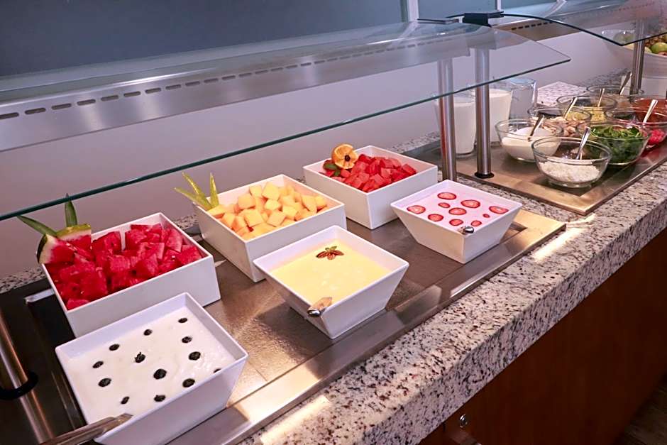 Wyndham Garden Guadalajara Acueducto