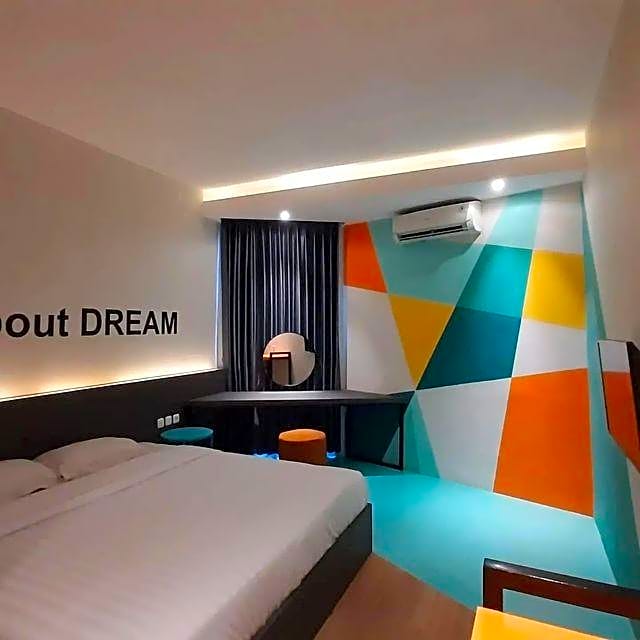 Alexander Hotel Tegal