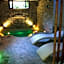 Aurelia Garden Gold B&B
