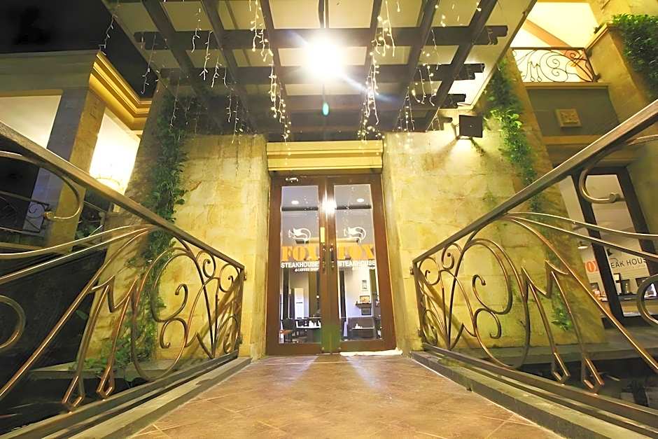 Lotus Garden Hotel by Waringin Hospitality