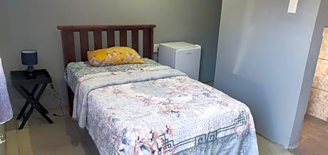 COOL CAVE B&B