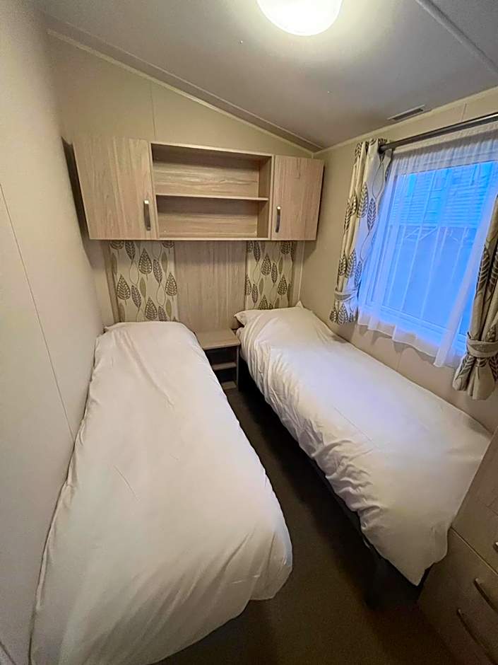 Our Lodge at Newquay Bay NB35