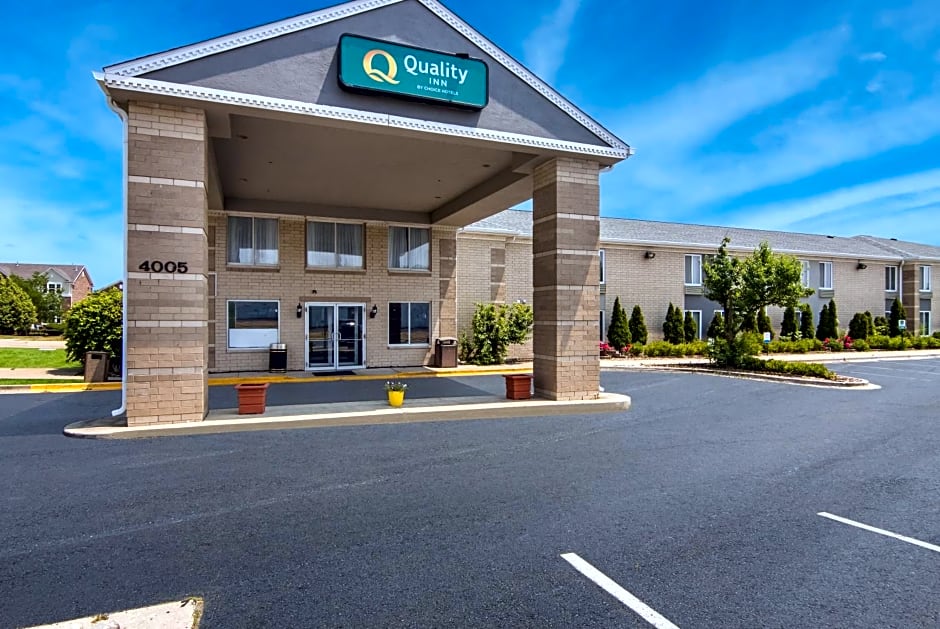 Quality Inn Aurora - Naperville Area