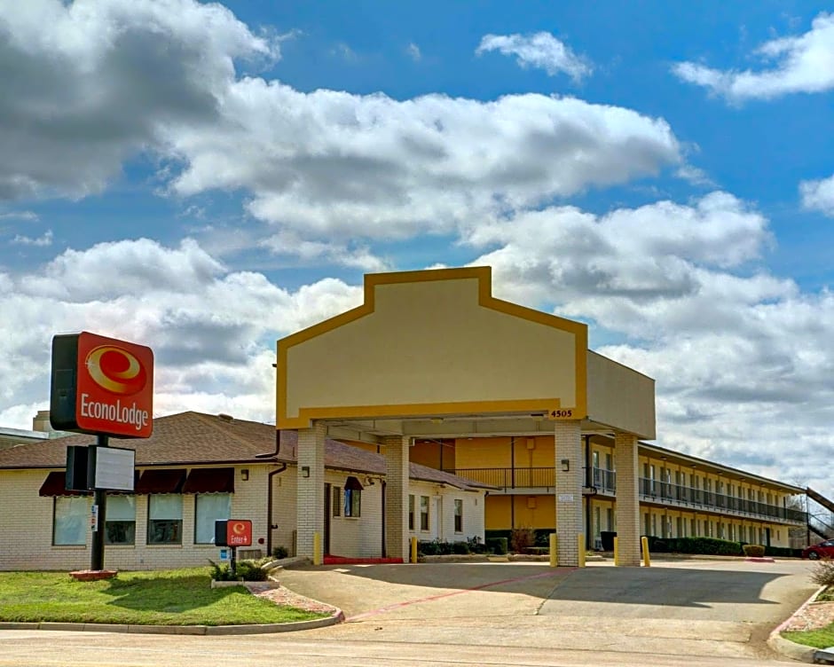 Econo Lodge Texarkana I-30