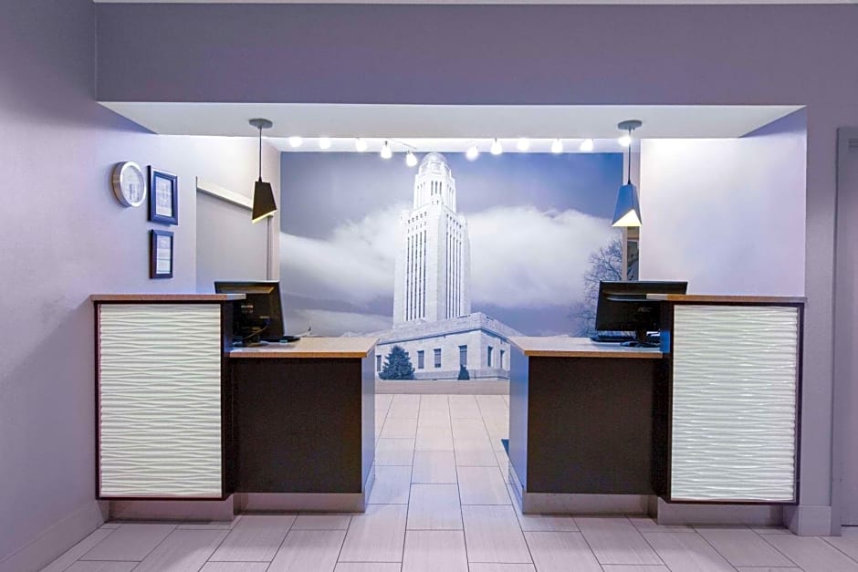 La Quinta Inn & Suites by Wyndham Lincoln