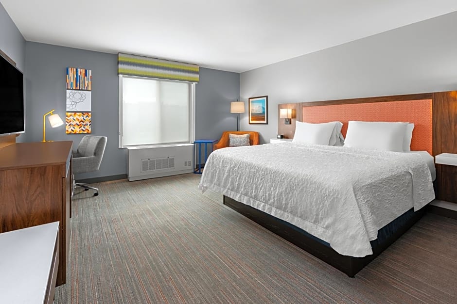 Hampton Inn & Suites Fairbanks
