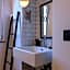SEKELES Suites