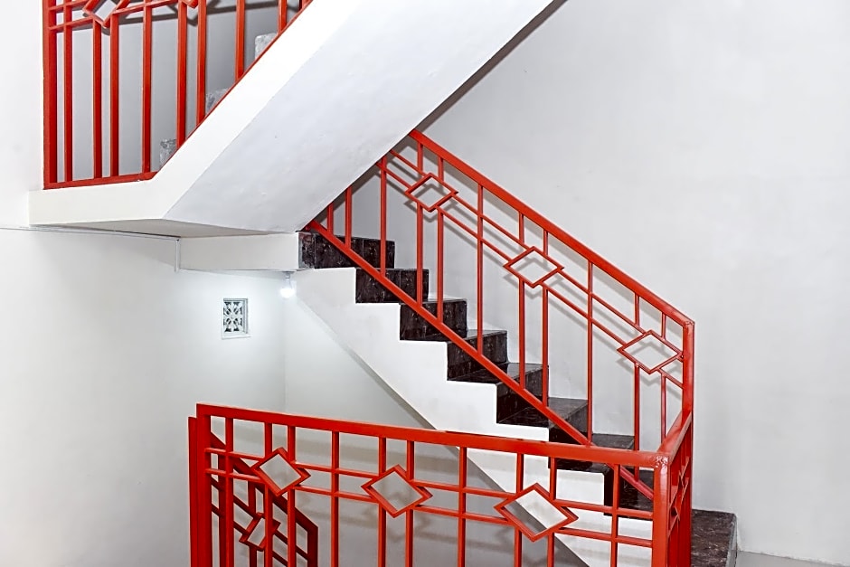 RedDoorz Syariah near Gelora Delta Sidoarjo 2