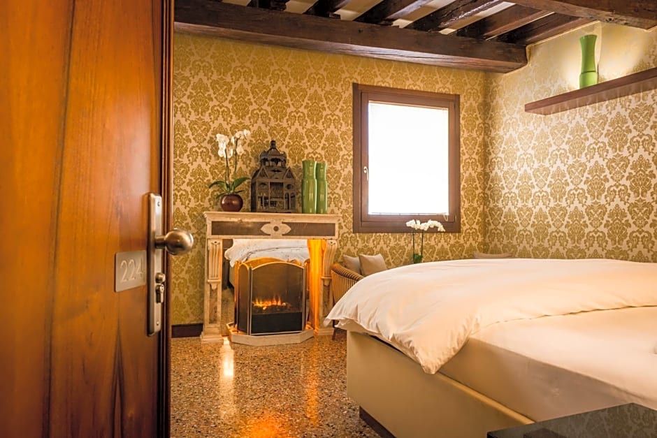 Photo 1 of 8 of Deluxe Double Room