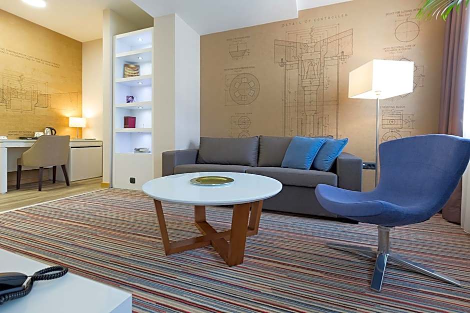 Hotel TESLA - Smart Stay Garni